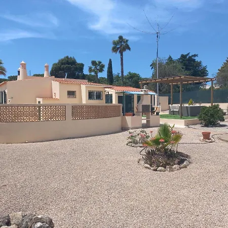 Casa Pomba, 2 Bed Villa With Pool, Walking Distance From Golf Course And Beach カルヴォエイロ
